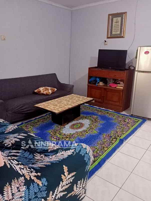 rumah shm luas di beji depok rihlin