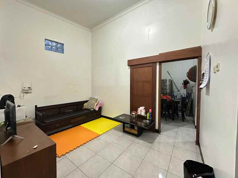 rumah siap huni 1 5 lantai dekat borma permana