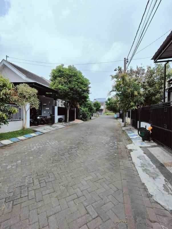 rumah siap huni dekat exit tol singosari