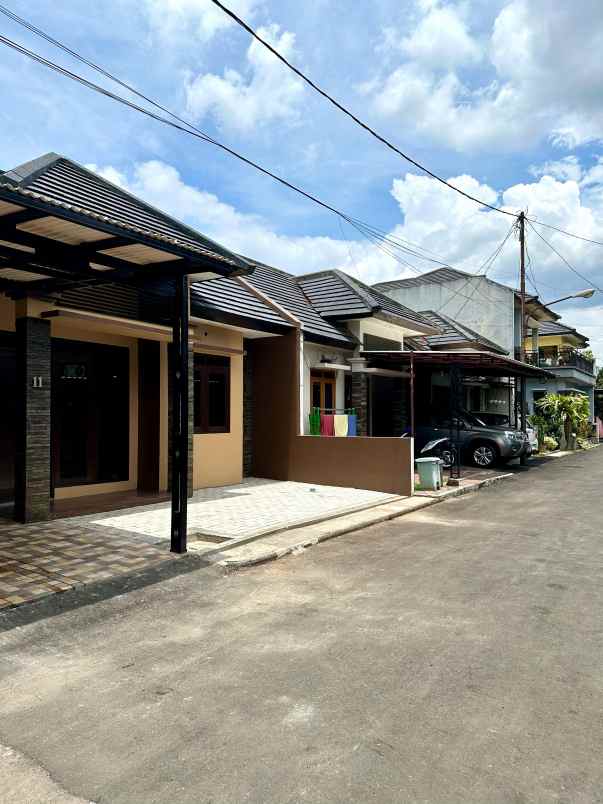 rumah siap huni di arcamanik bandung