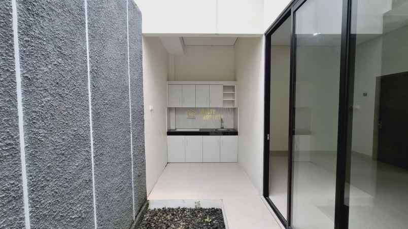 rumah siap huni free kitchen set di ngaglik sleman