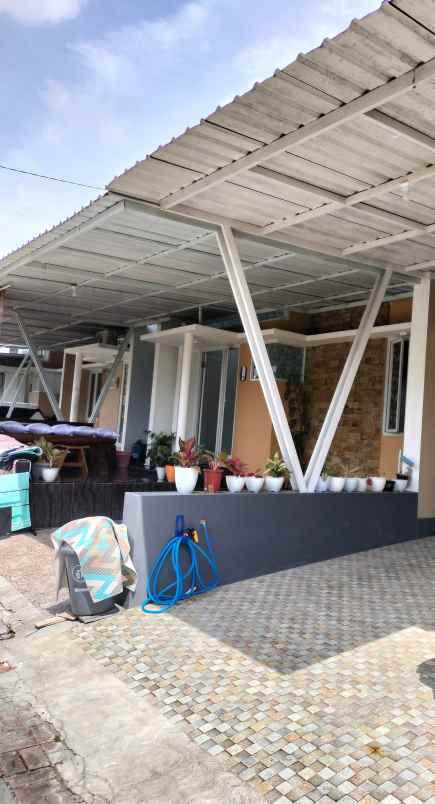 rumah siap huni lengkap isi rumah kwalitas bermerk