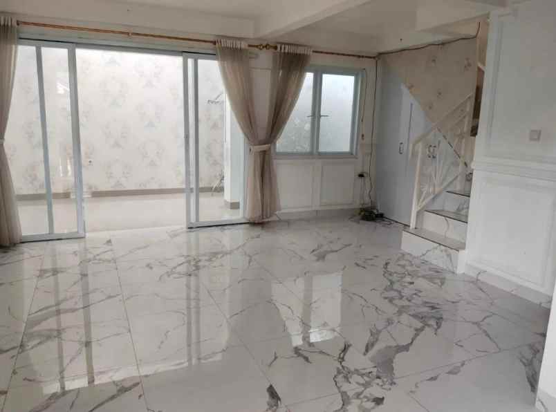 rumah siap huni lt 96 lb 97 rp 1 1m pengasinan depok