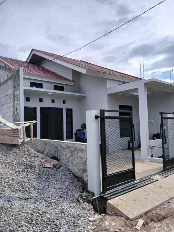 rumah strategis di ujung berung bandung timur