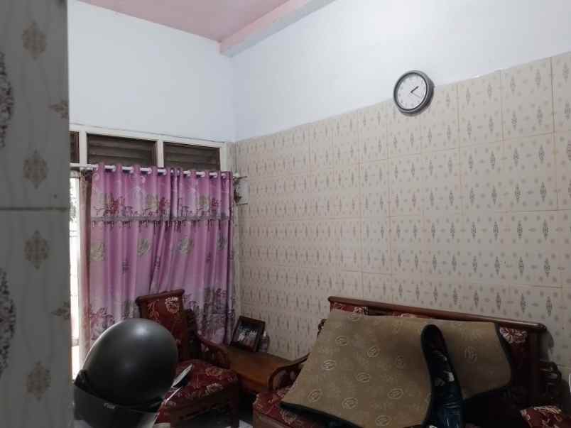 rumah tinggal 2 lt siap huni ditengah kota tangerang