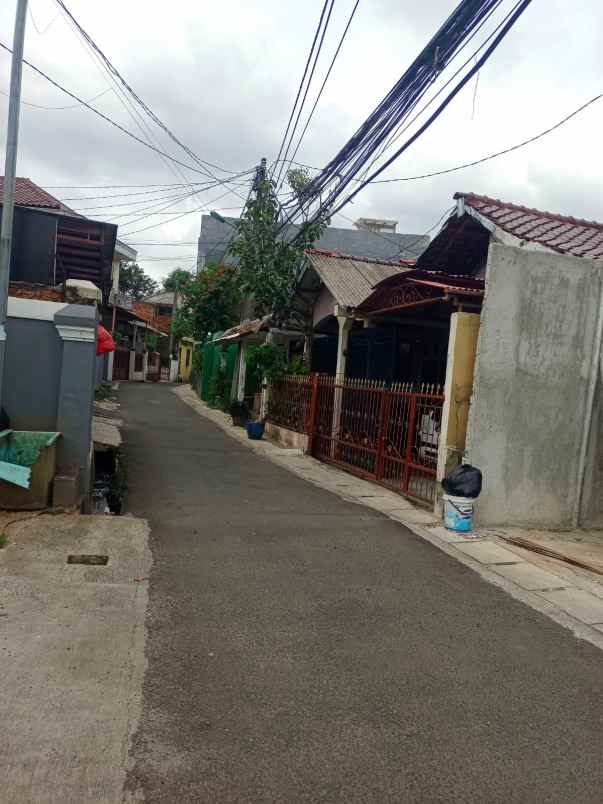 sale rumah 2 lantai