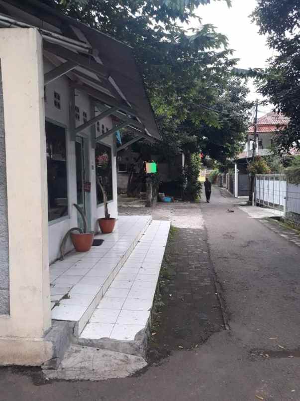 tanah bonus rumah dekat kampus ui dan bsi