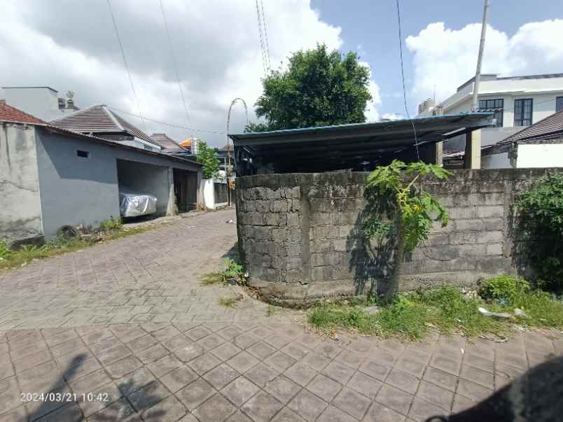 tanah dekat puja mandala dan siligita nusa dua bali