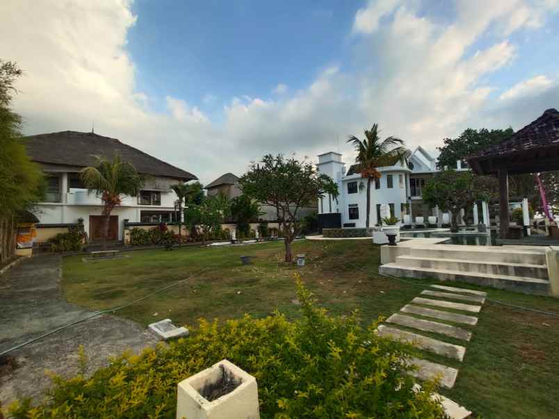 01 dijual villa beac front di lovina bali utara