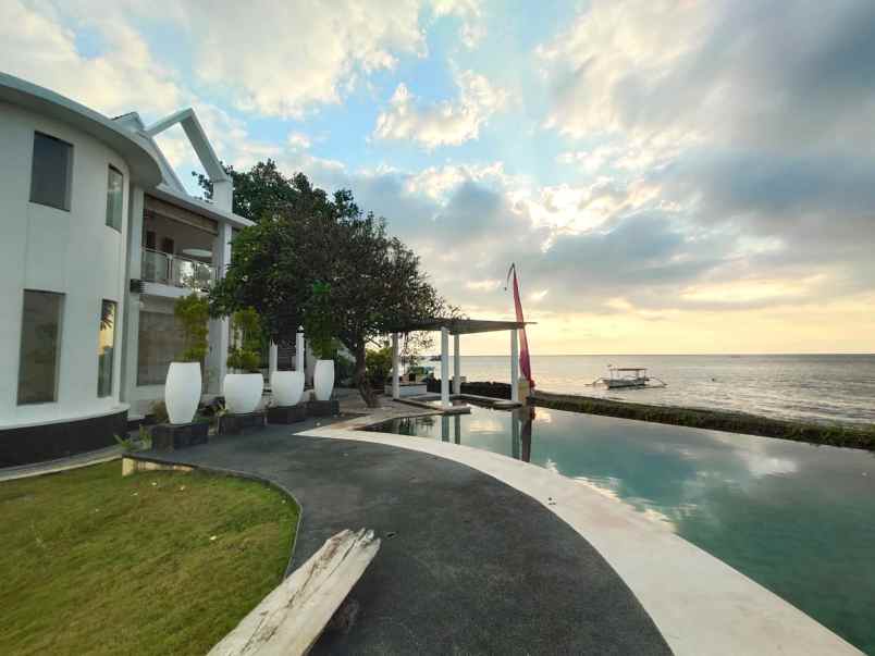 01 dijual villa beac front di lovina bali utara