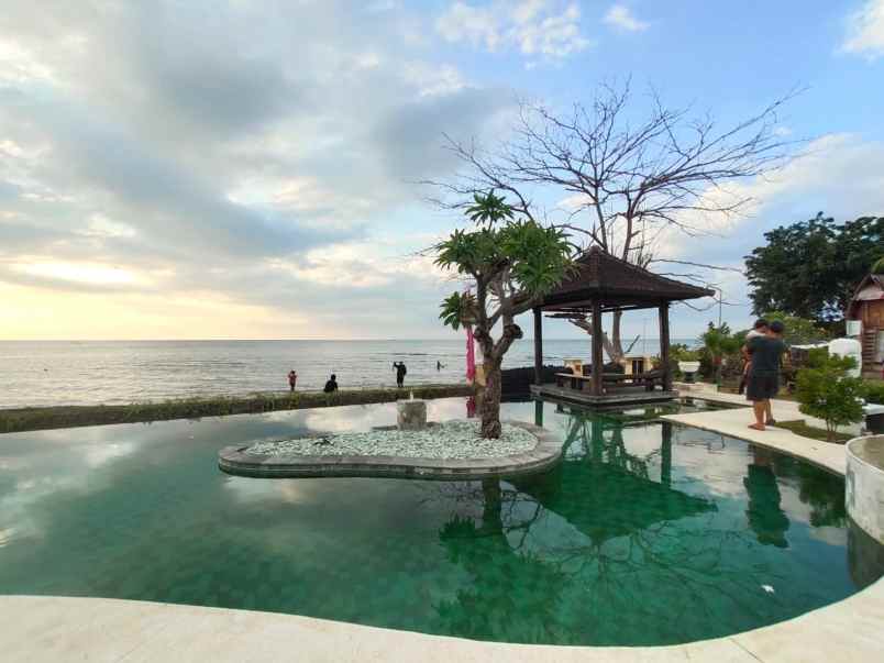 01 dijual villa beac front di lovina bali utara