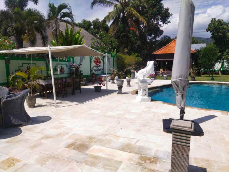 01 dijual villa beach front air sanih singaraja