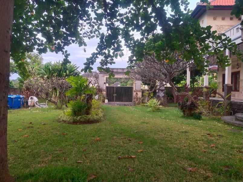 01 dijual villa beach front bali utara