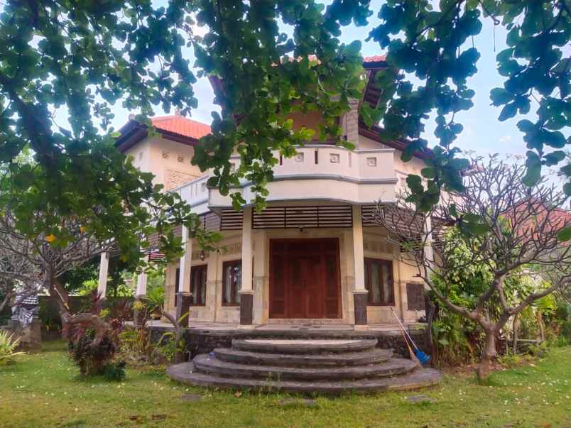 01 dijual villa beach front bali utara