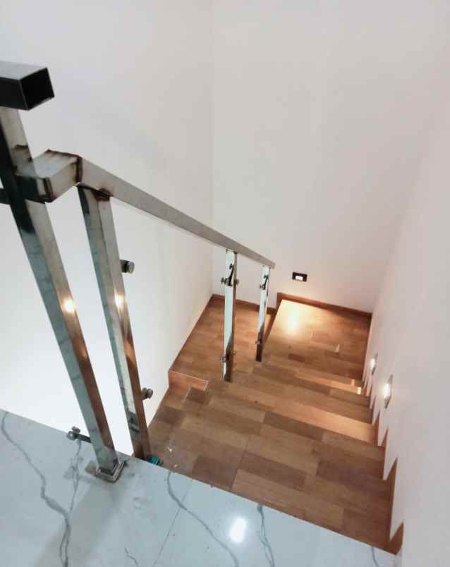 950 juta dapat rumah baru dalam komplek aman 24 jam