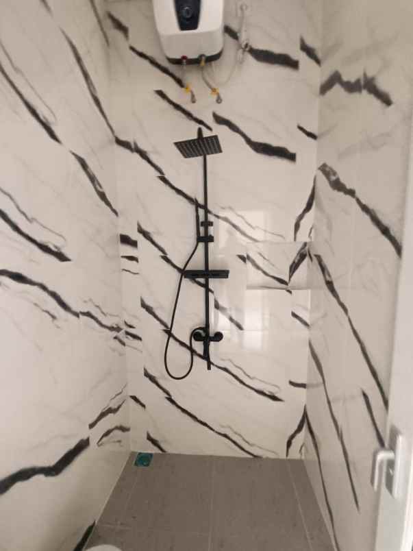 950 juta dapat rumah baru dalam komplek aman 24 jam