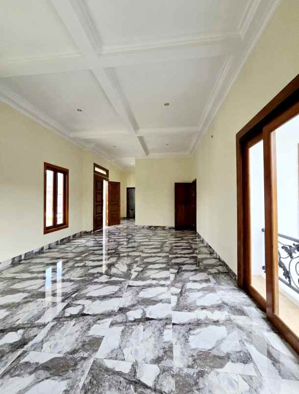 brand new house ada swim pool di bsd city tangsel