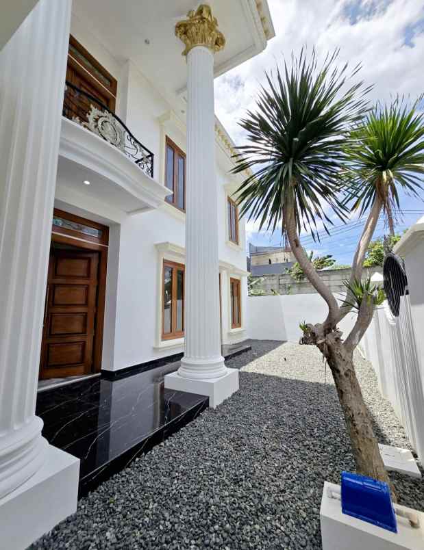 brand new house ada swim pool di bsd city tangsel