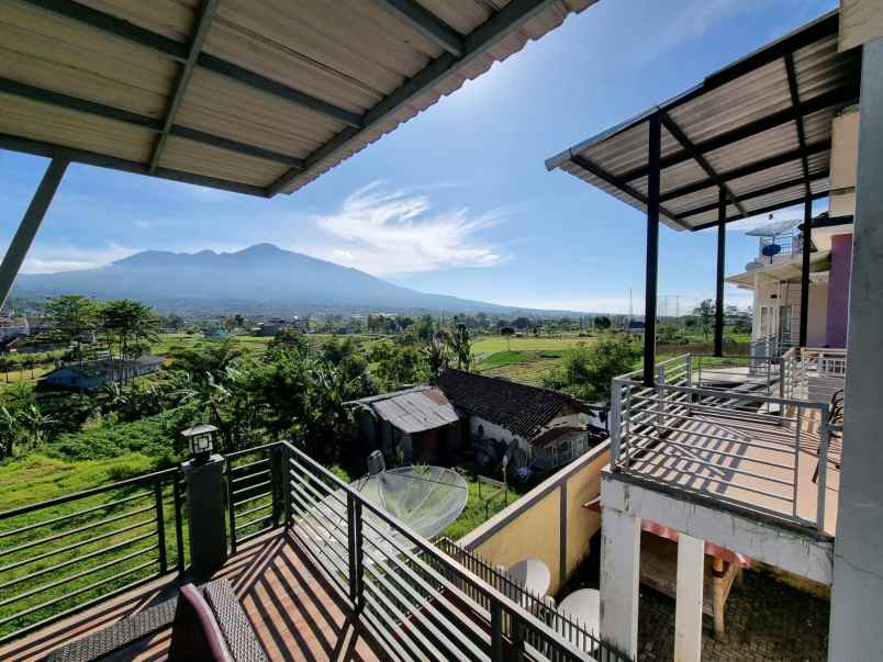 buyer only batu jatim rumah villa view gunung