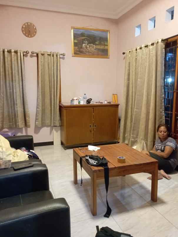 dijual 2 rumah homestay full furniture