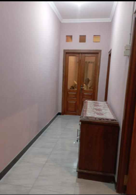 dijual 2 rumah homestay full furniture