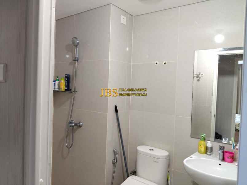 dijual apartemen apartemen podomoro city
