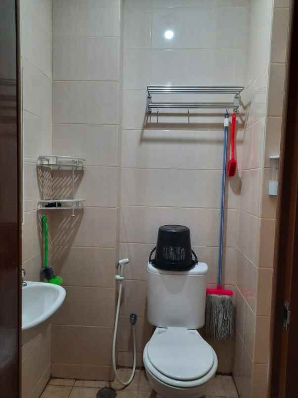 dijual apartemen jl palakali kukusan