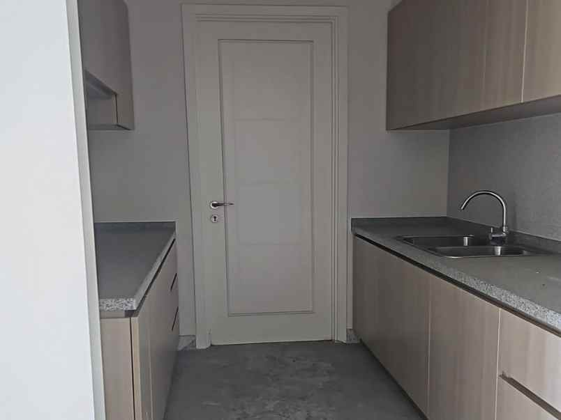 dijual apartemen jl putri hijau no 1 opq