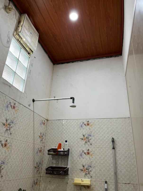 dijual cepat murah rumah 2 lantai dekat bandara soeta