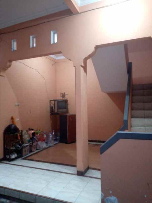 dijual kost 2 lantai di undip tembalang