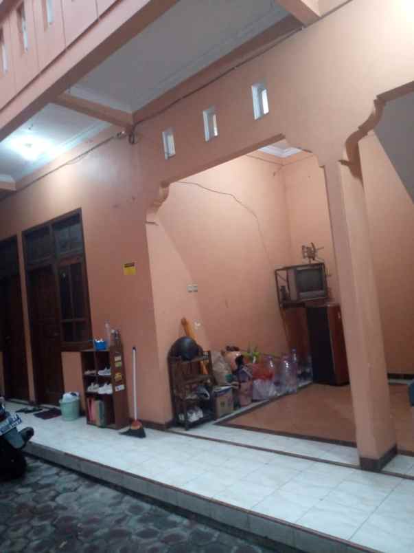 dijual kost 2 lantai di undip tembalang