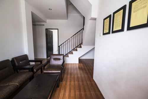 dijual kost ariteri pondok indah jaksel