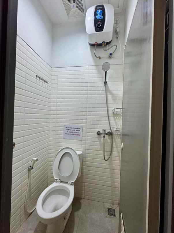 dijual kost jembatan lima