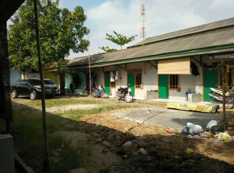 dijual kost jl cibarusah cikarang