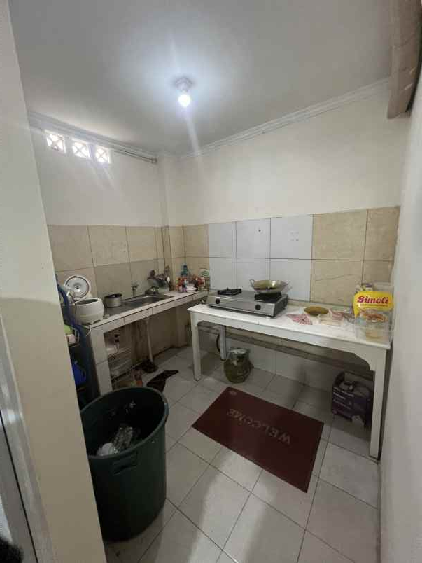 dijual kost jl ridwan rais beji depok