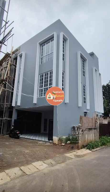 dijual kost kukusan depok