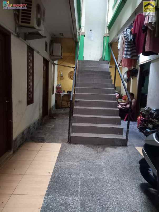 dijual kost pasar manggis