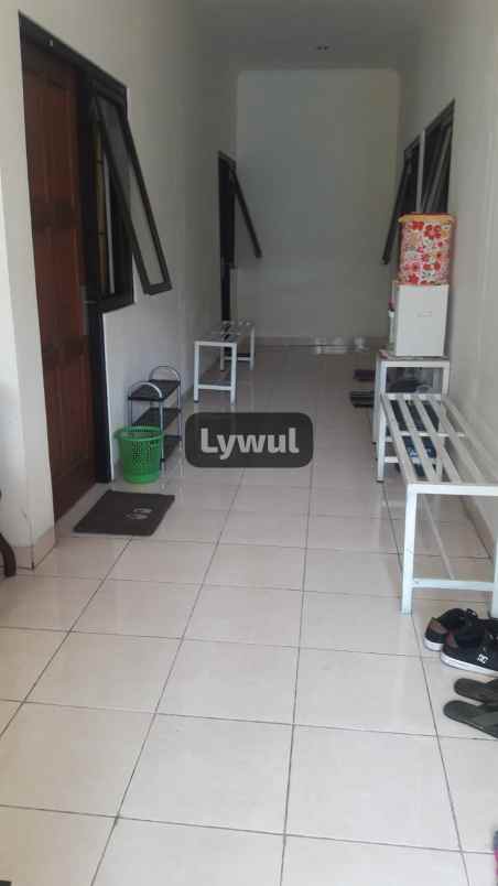 dijual kost sutorejo indah