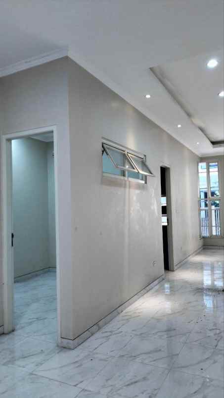 dijual ruko gudang kantor plaza segi 8