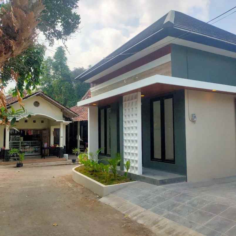 dijual rumah 1 km rsud penembahan senopati