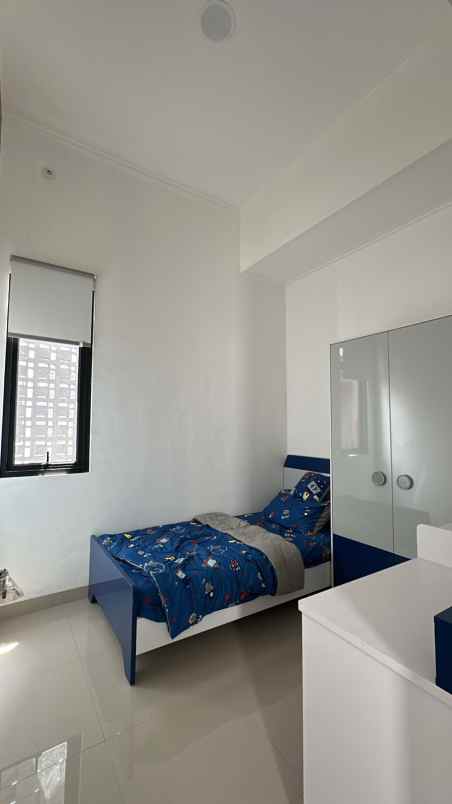 dijual rumah 2 lantai minimalis modern sawangan depok