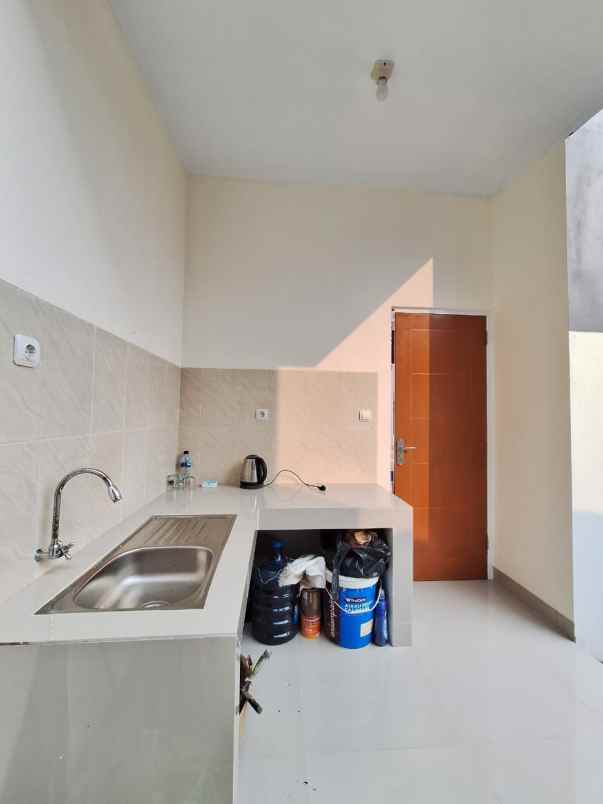 dijual rumah abdul gani raya