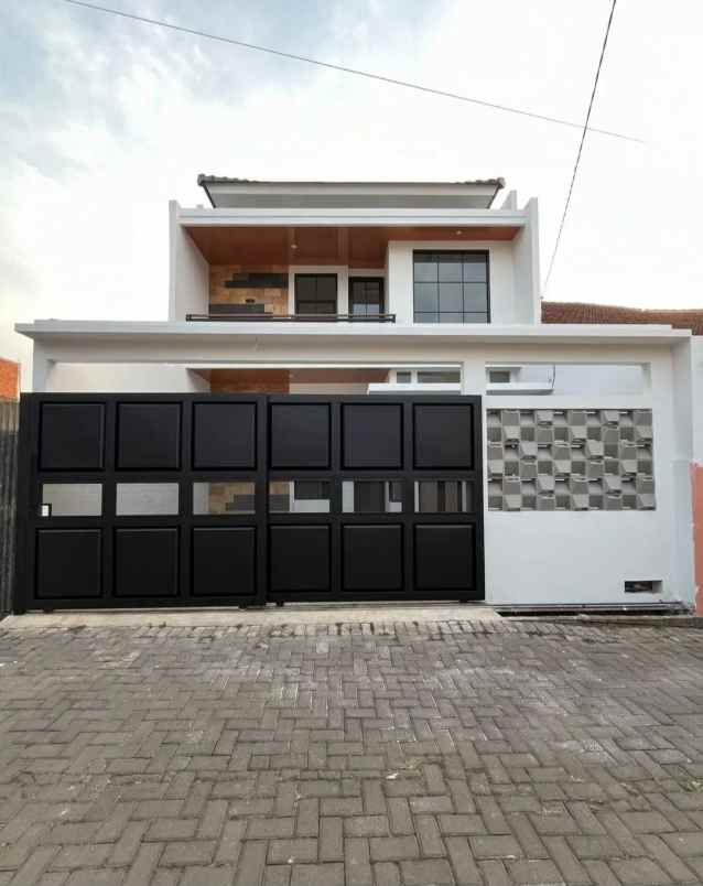 dijual rumah asrikaton pakis malang