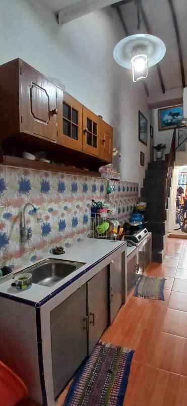 dijual rumah babatan indah wiyung