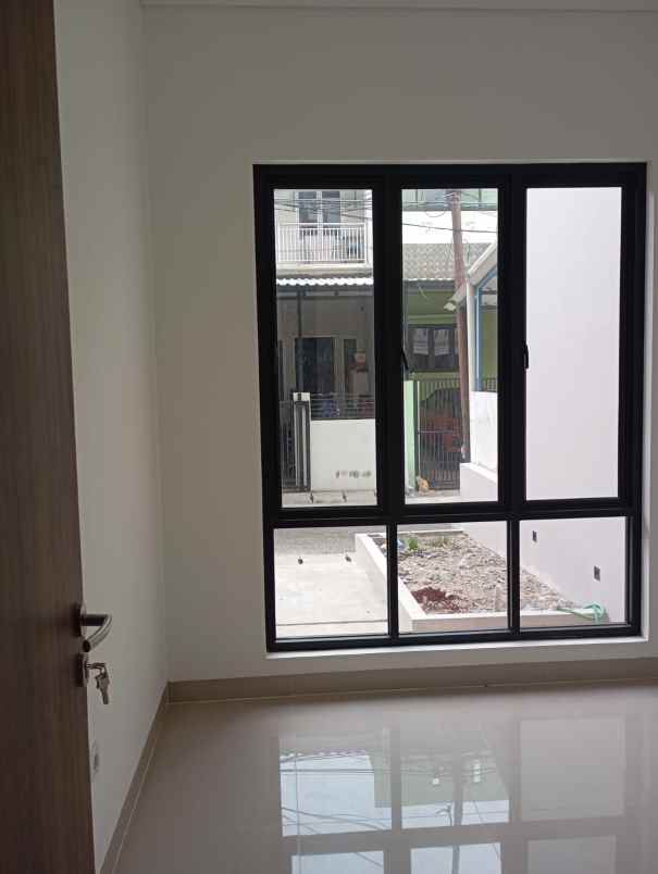 dijual rumah bangun cipta sarana bcs