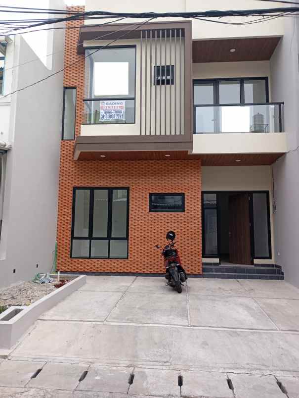 dijual rumah bangun cipta sarana bcs