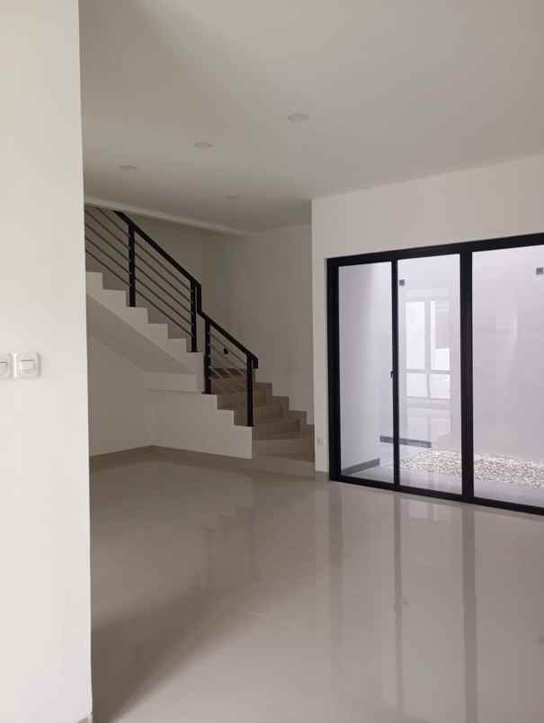 dijual rumah bangun cipta sarana bcs