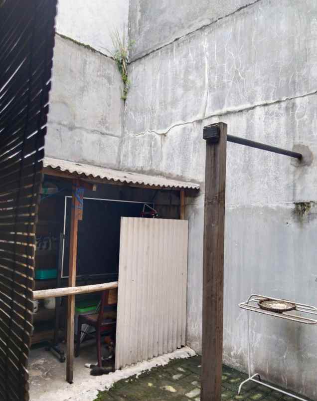 dijual rumah banyumanik