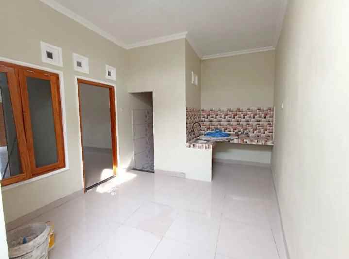 dijual rumah baru modern di wedomartani ngemplak