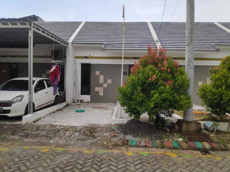 dijual rumah baru pps gresik